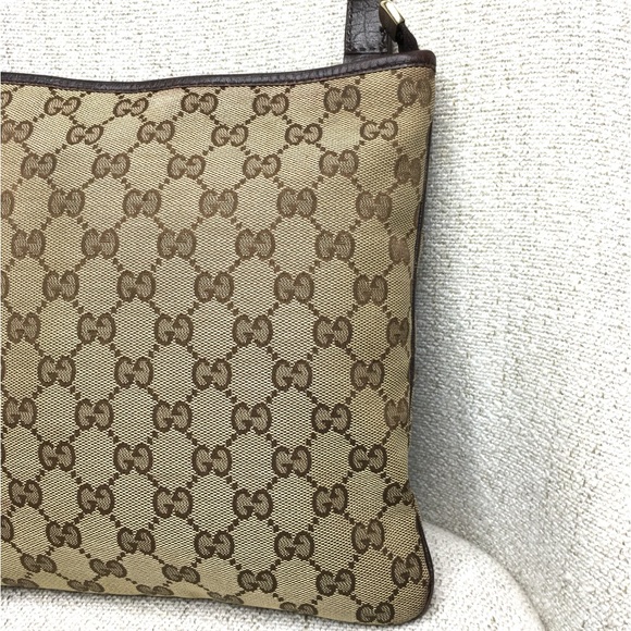 Gucci authentic brown monogram canvas crossbody bag - Picture 7 of 16